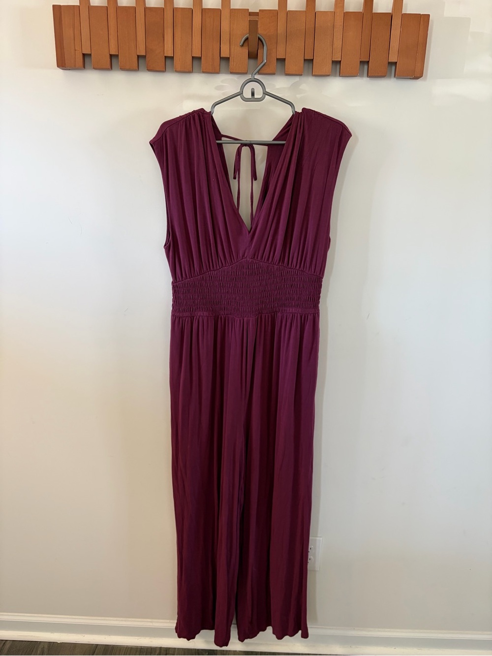 Old Navy Burgundy Sleeveless V‑Neck Jumpsuit with Smocked Waist